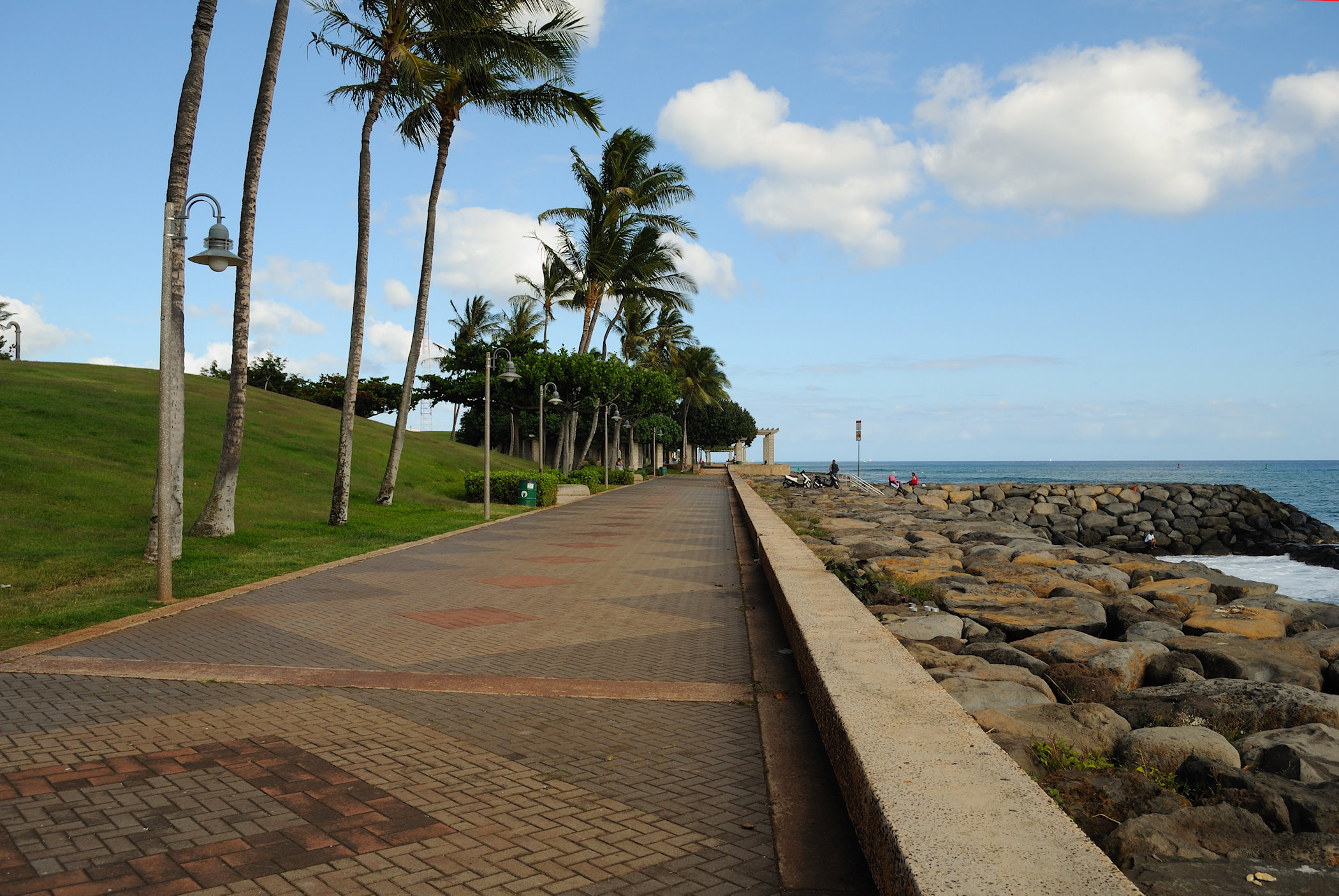 Kaka’ako Waterfront Park – Trek Spotter 